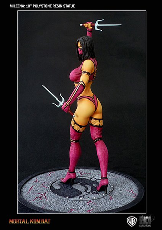 Illustration for article titled This Mortal Kombat Statue Isn't Afraid to Show a Little Skin